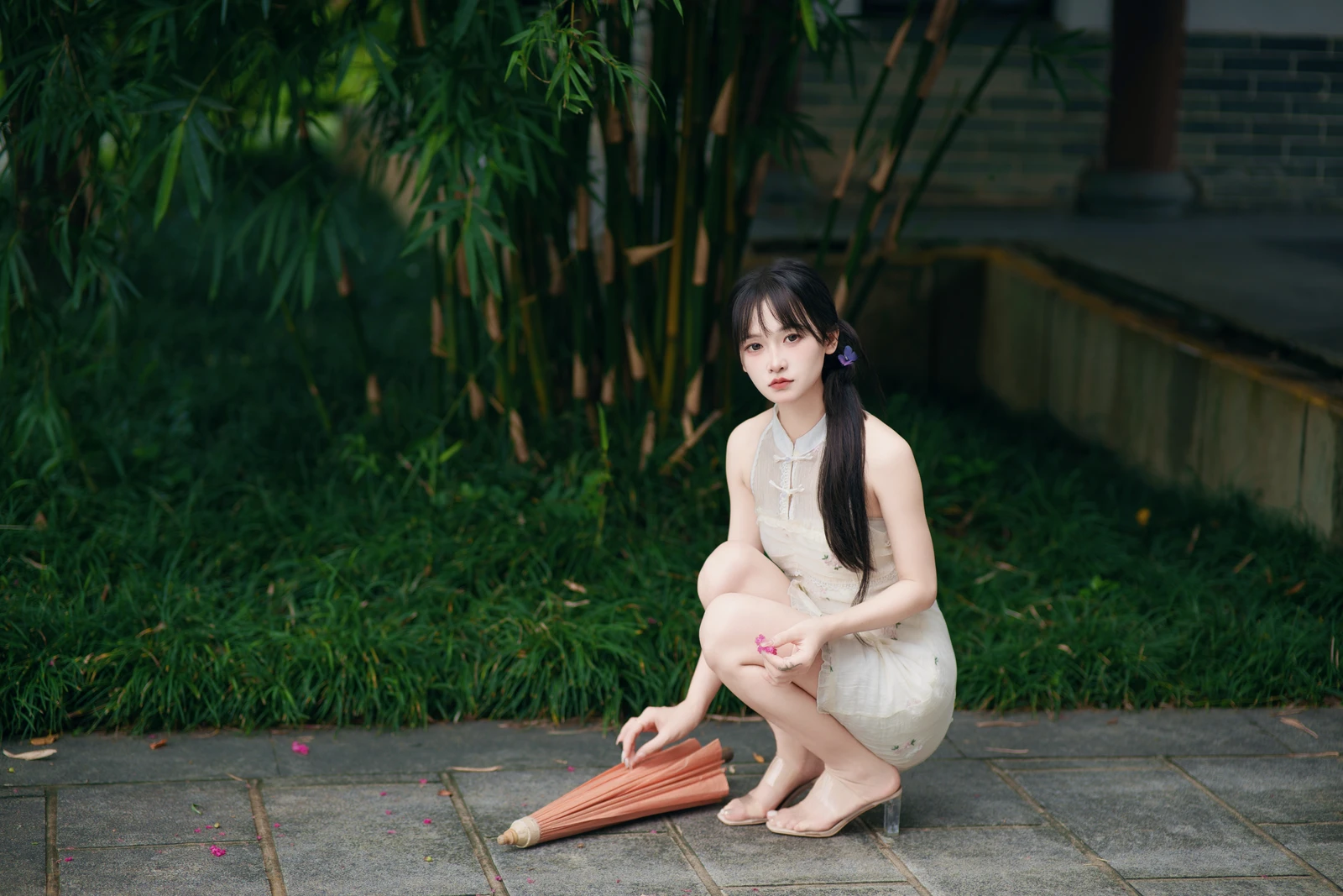 [YITUYU]艺图语-2024.10.21-牵丝戏-小小雨-[32P-898MB]-7.webp